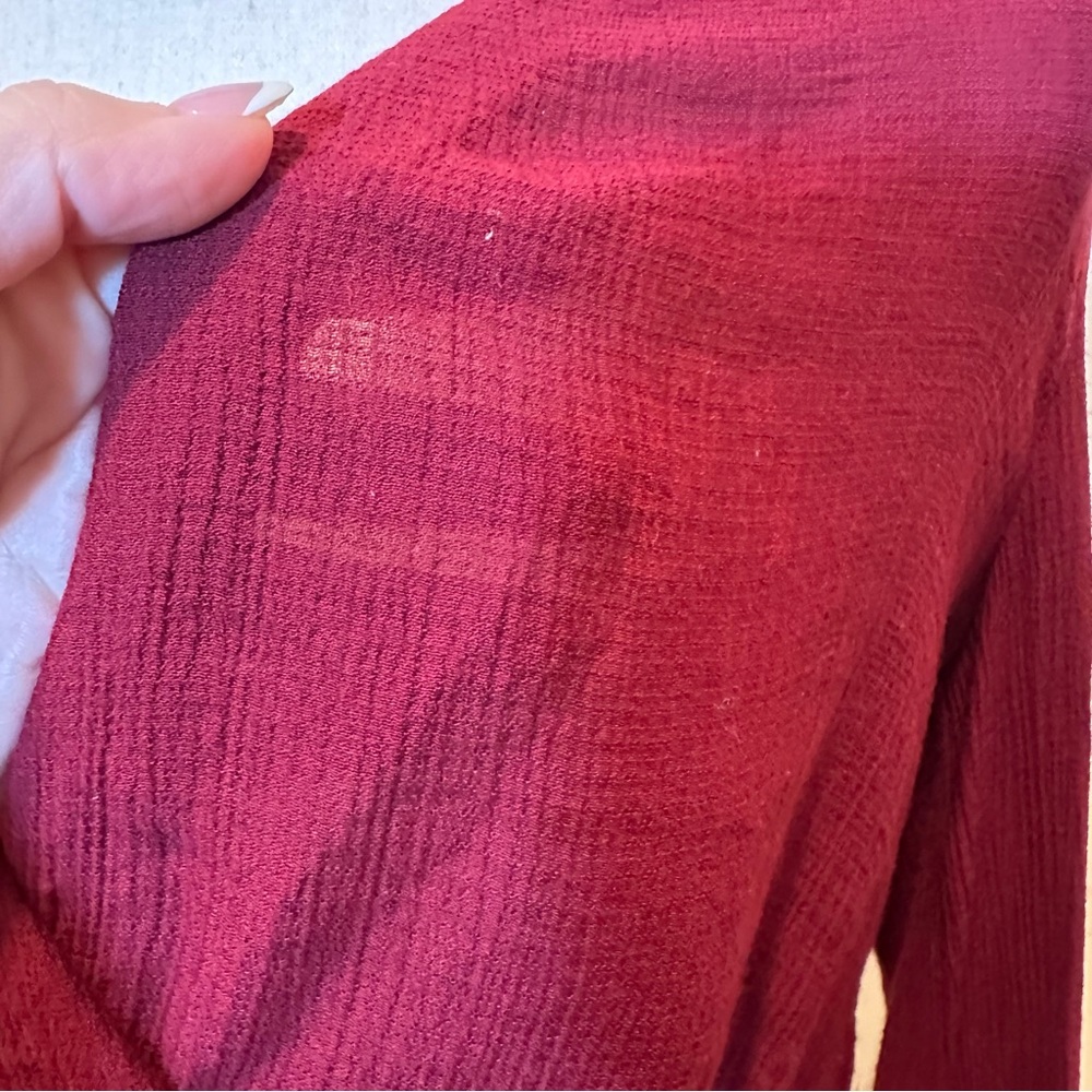 Silence + Noise Urban Ourfitters Top Women's Size XS Maroon Red Wrap Crop - Picture 13 of 14